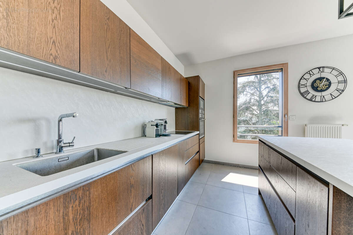 Appartement à SAINT-CYR-AU-MONT-D'OR