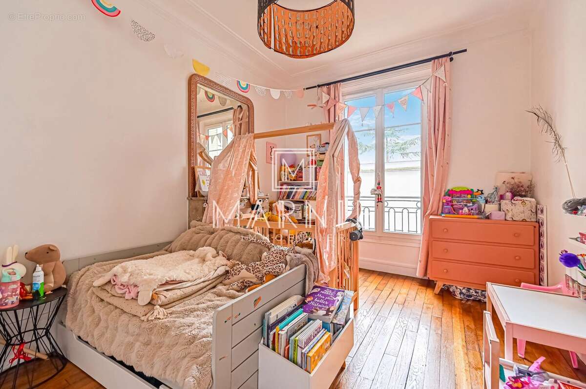 Appartement à PARIS-15E