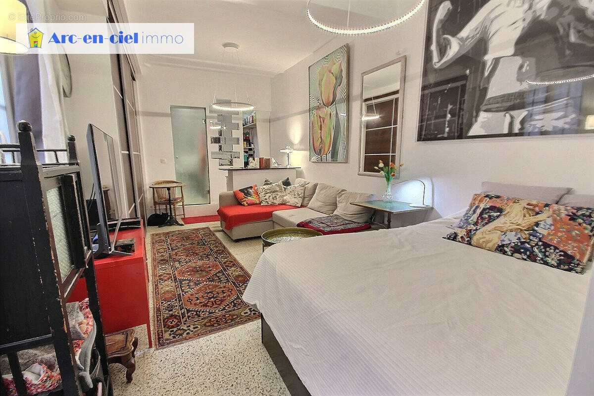 Appartement à PARIS-3E