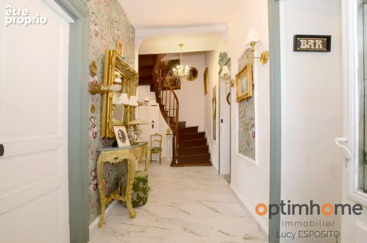  Maison de caractère du XIXᵉ siècle au cœur de Confolens - photo 4
