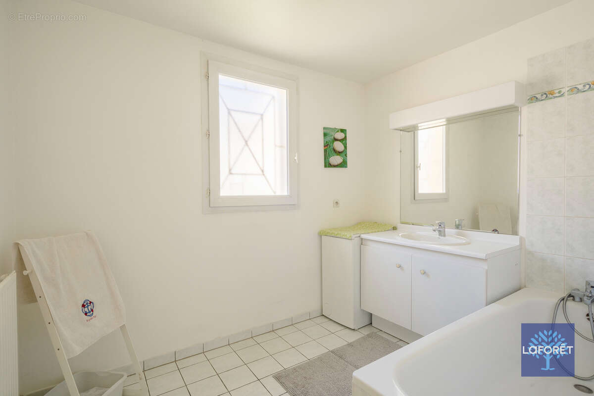 Maison à LES PAVILLONS-SOUS-BOIS