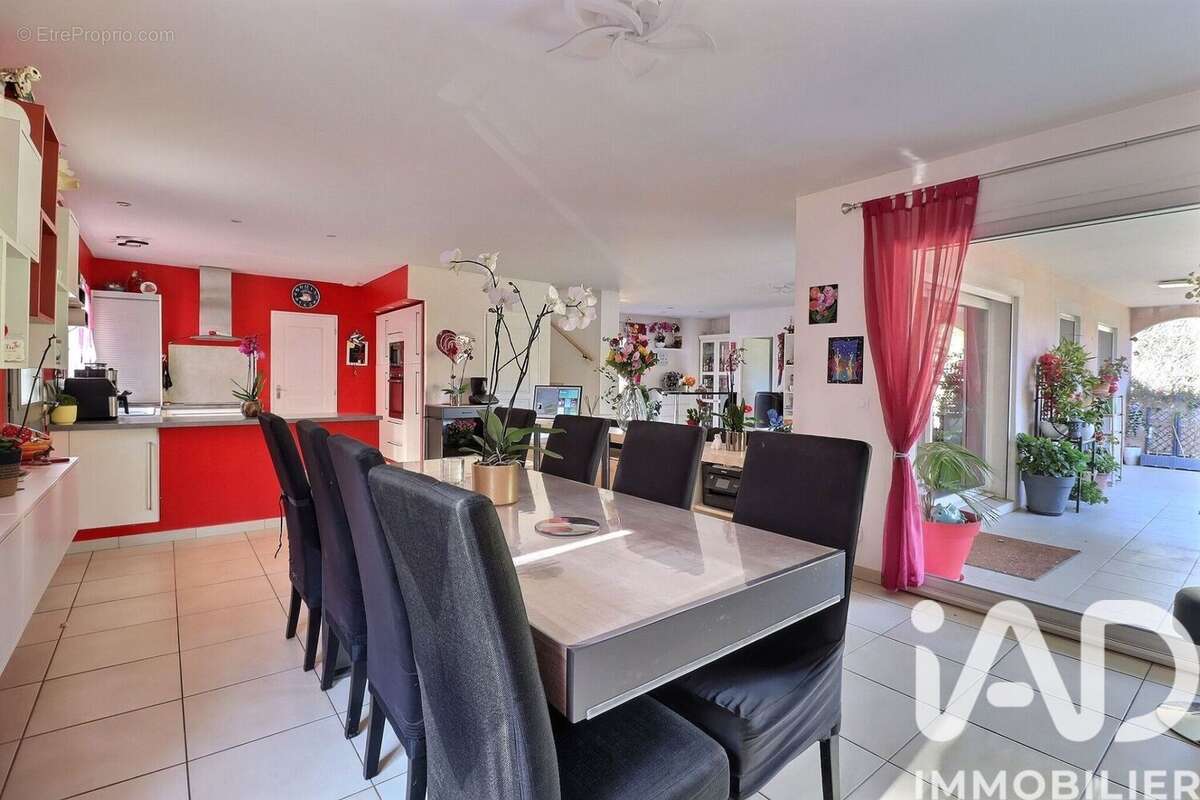 Photo 4 - Maison à LA CADIERE-D'AZUR