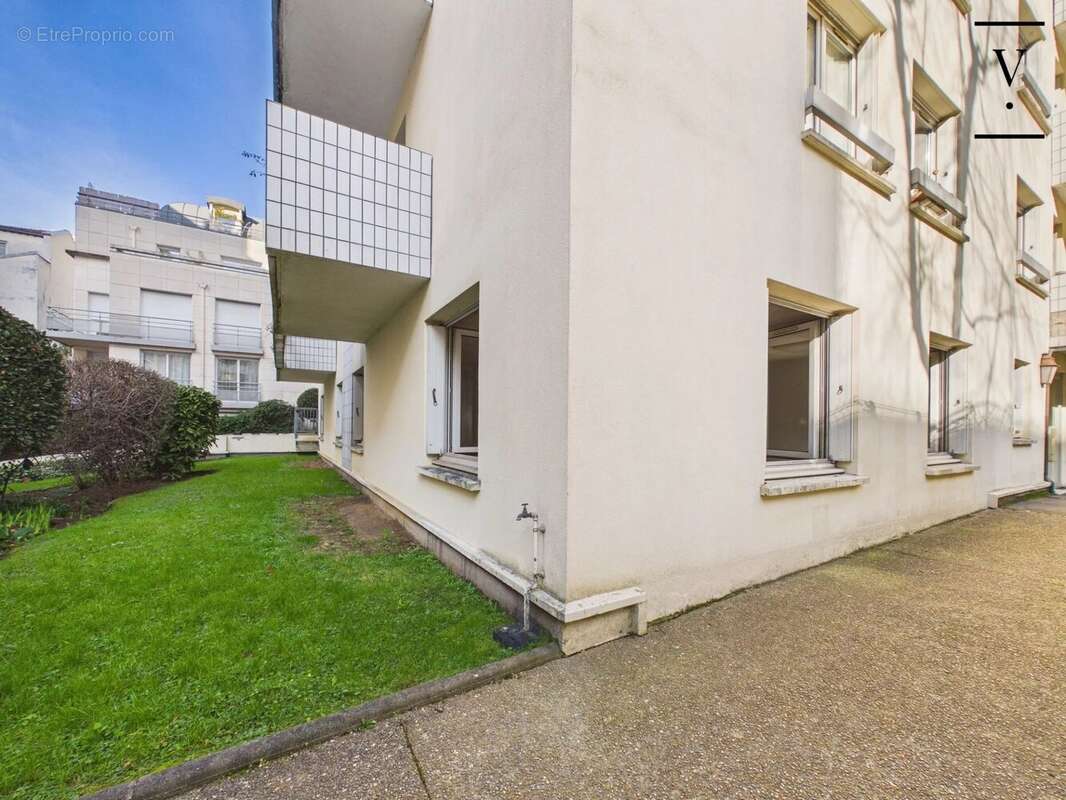 Appartement à PARIS-20E