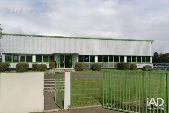 Photo 1 - Commerce à ABLIS