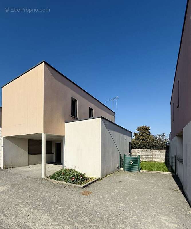 Maison à VAL-D&#039;IZE