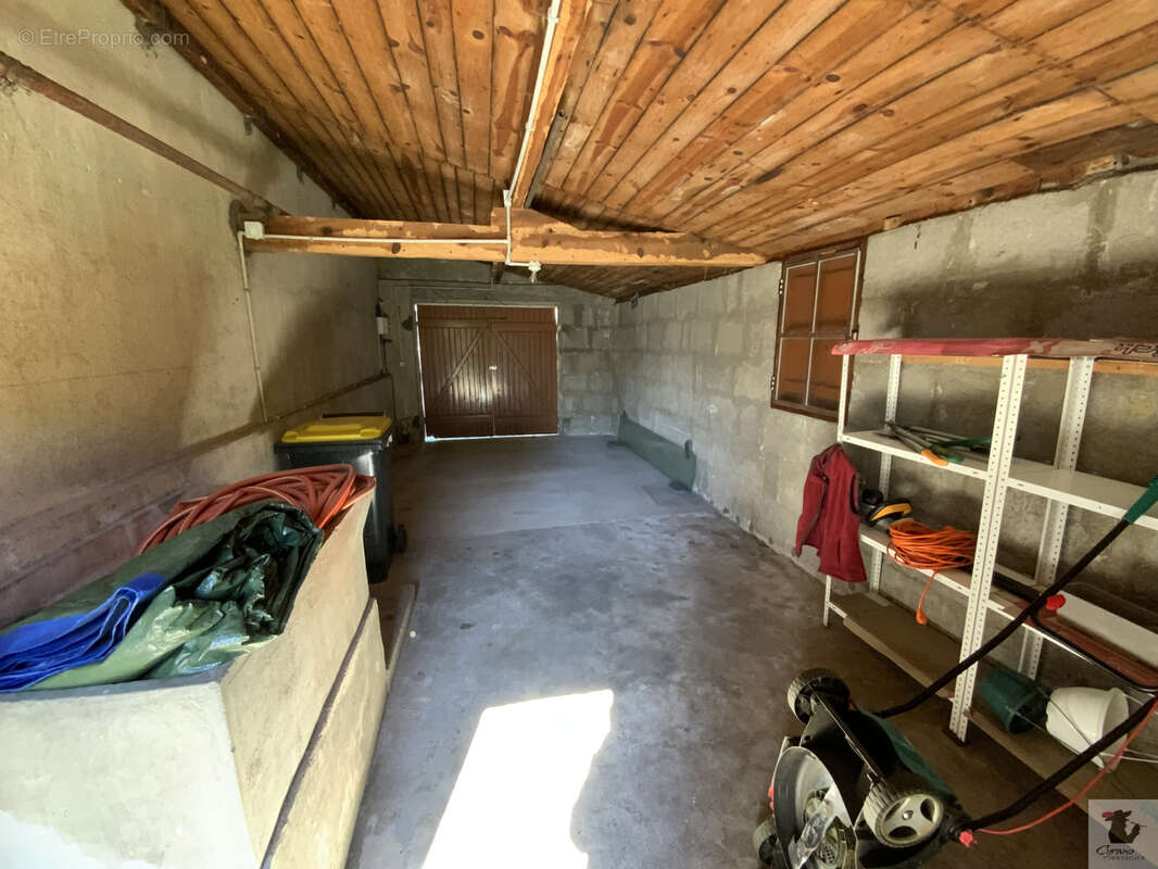 Maison des années 30 - 3 chambres + 2 bureaux - Garage - BERGERAC PROCHE CENTRE VILLE - photo 16