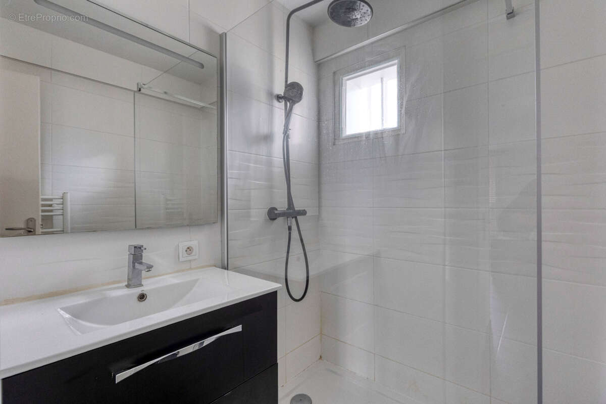 Appartement à FONTAINE