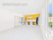 Appartement à NYONS