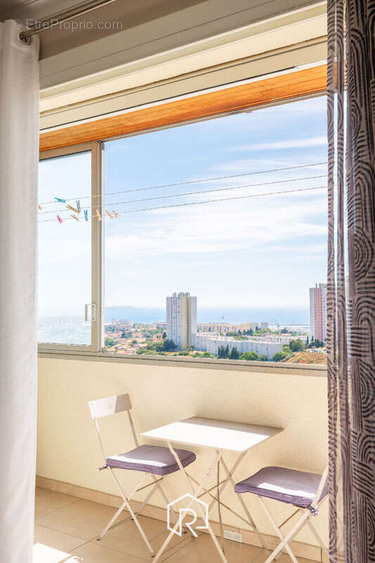 Appartement à MARSEILLE-15E