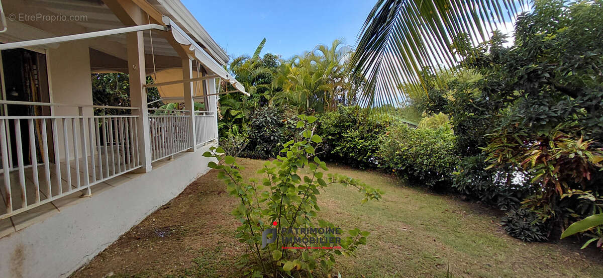Maison à BAIE-MAHAULT