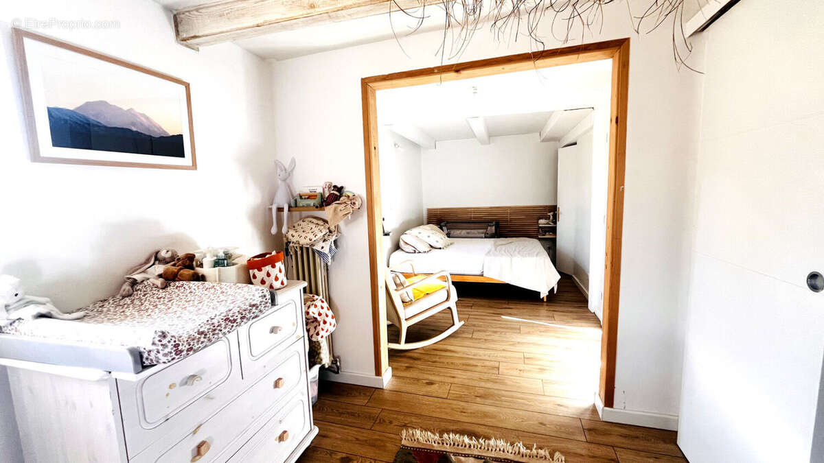 Maison à CAUSSES-ET-VEYRAN