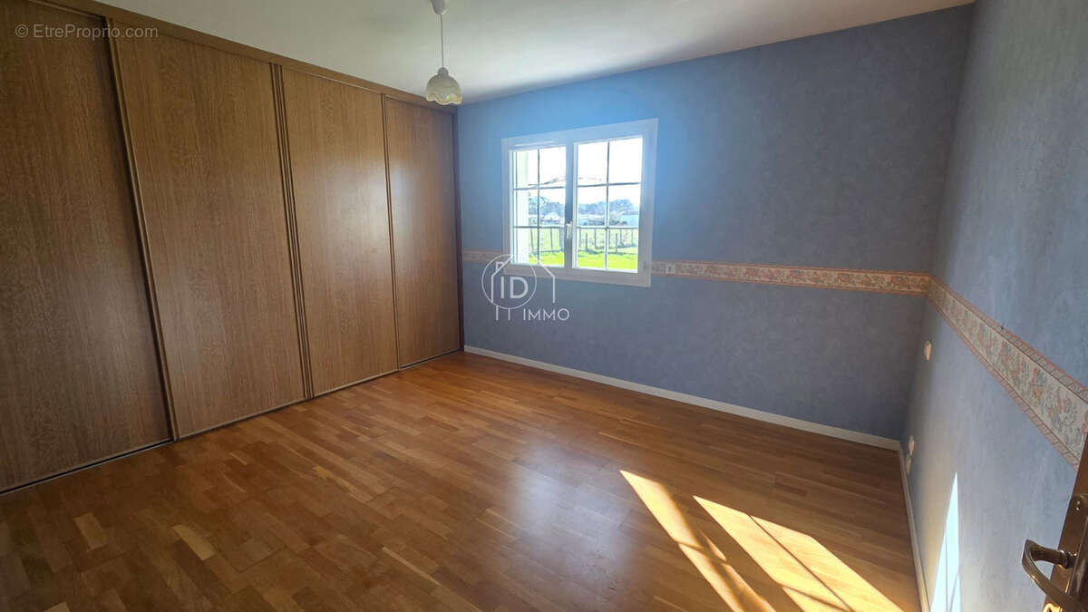 Maison à MONTPON-MENESTEROL