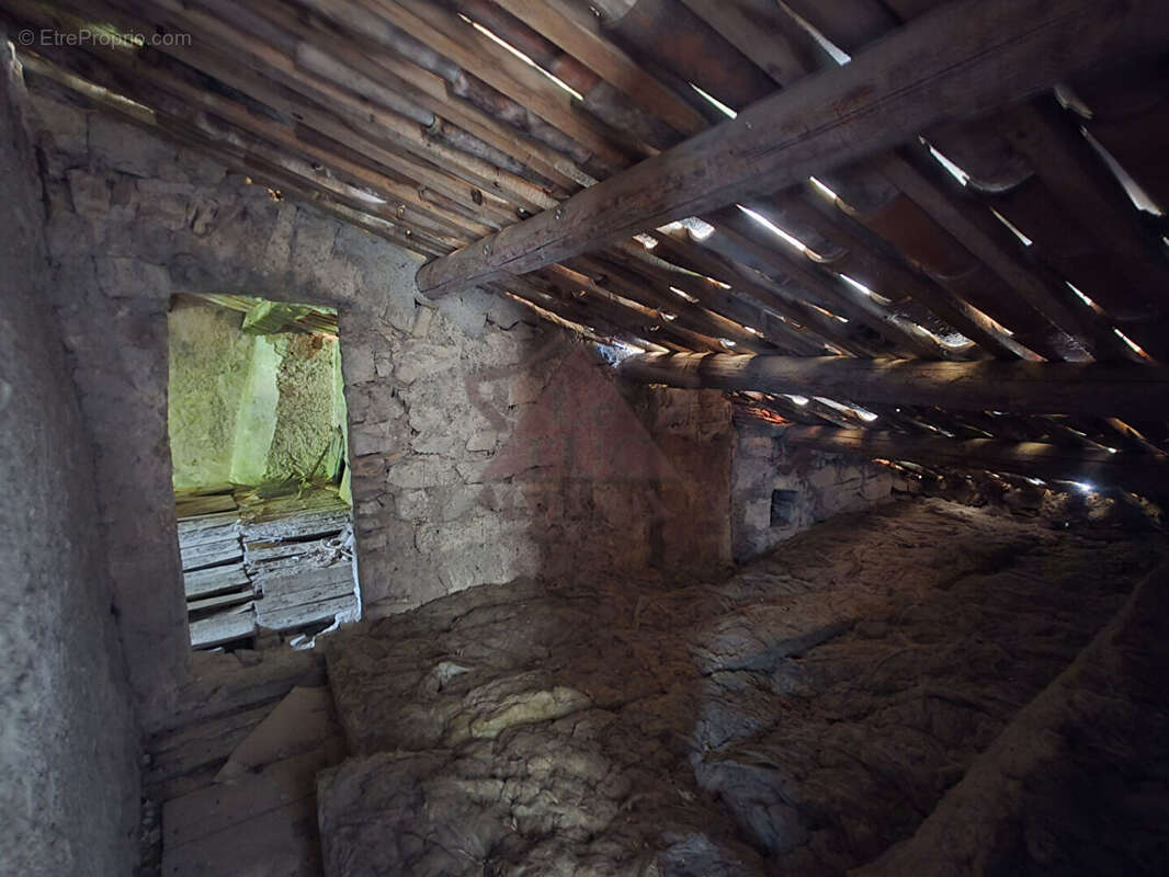 Maison à COURRY
