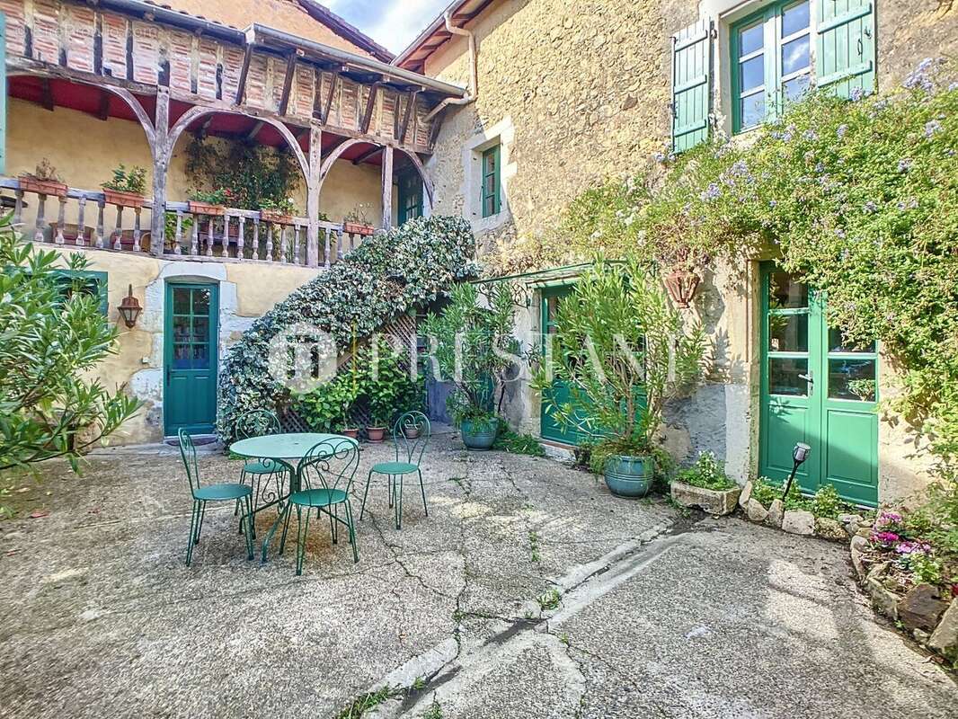 Maison à MUGRON