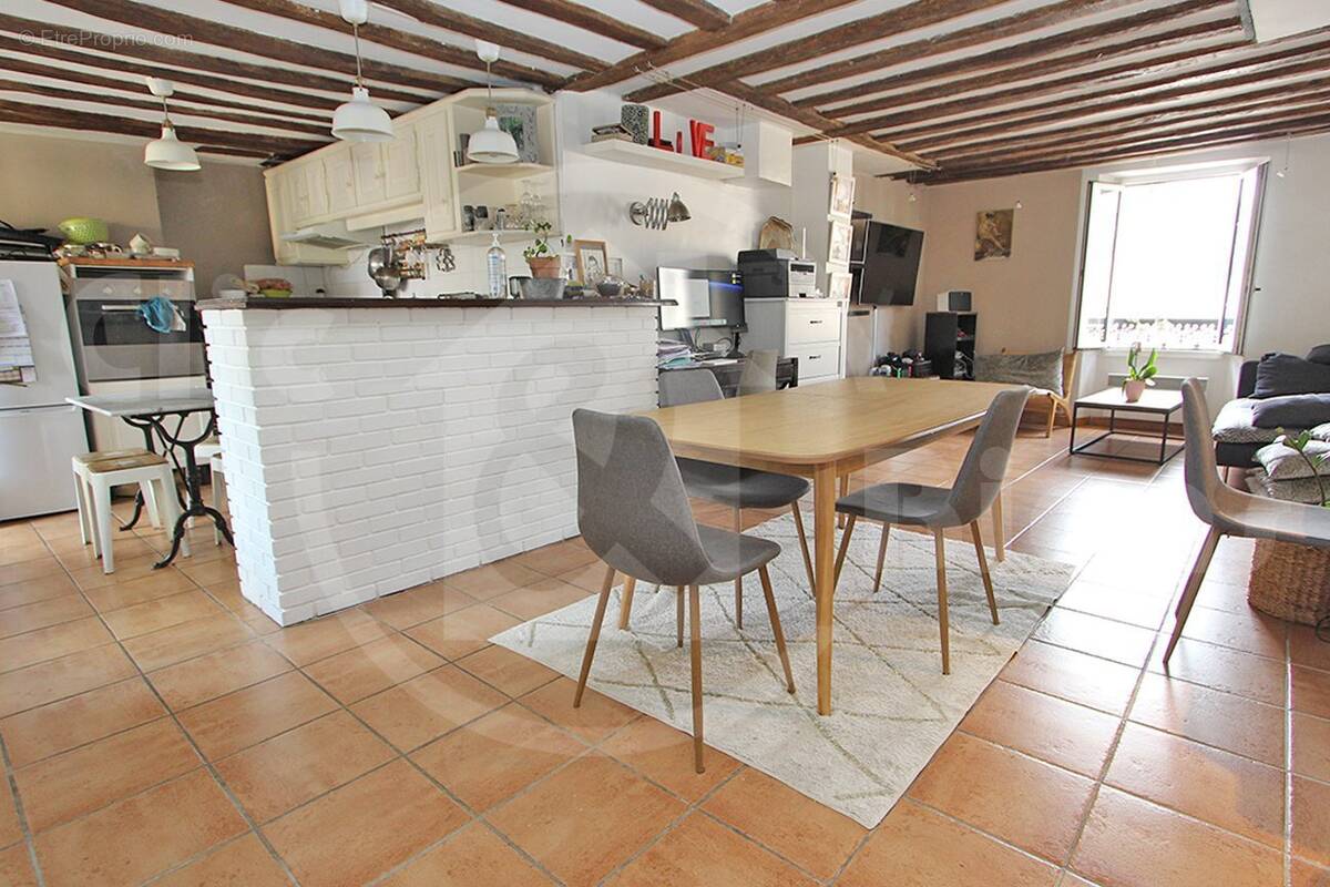 Appartement à VERSAILLES