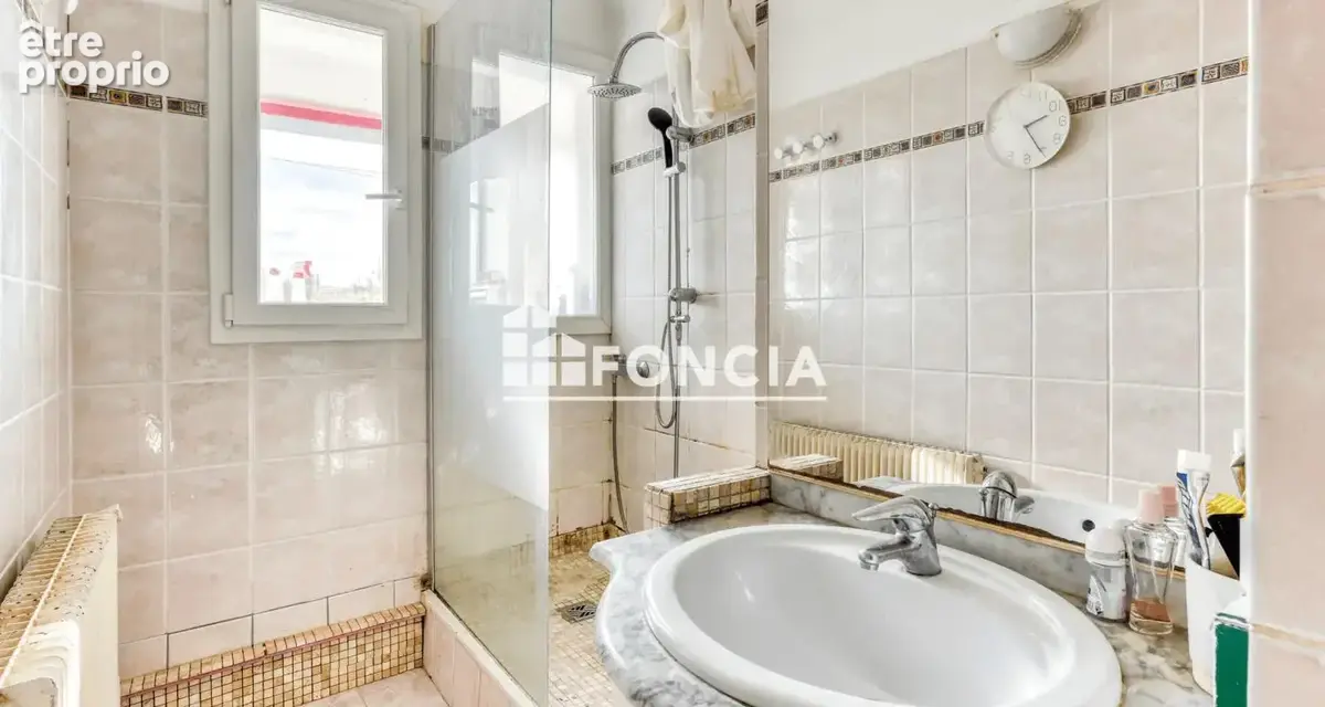  à vendre – appartement t3 traversant avec balcon et cave - photo 4