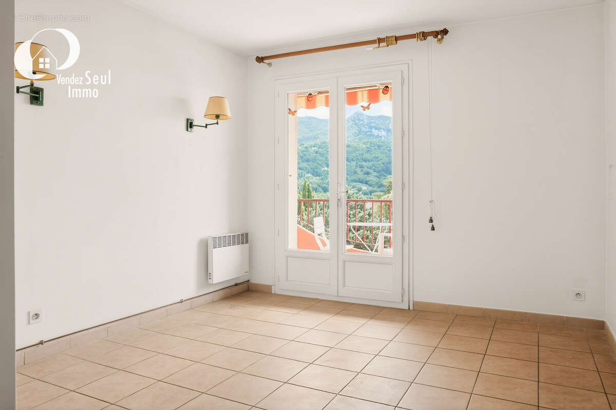 Appartement à NYONS
