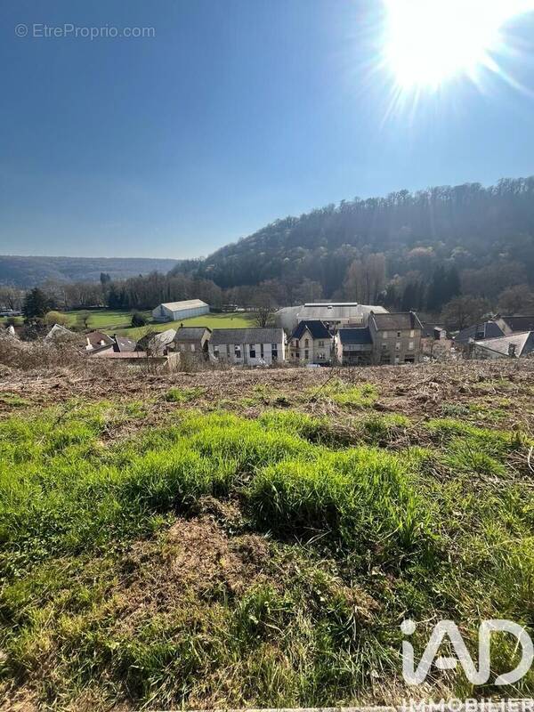 Photo 1 - Terrain à MOYEUVRE-GRANDE