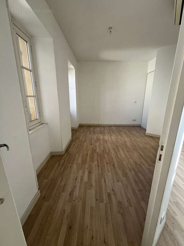 Appartement à MARSEILLE-2E