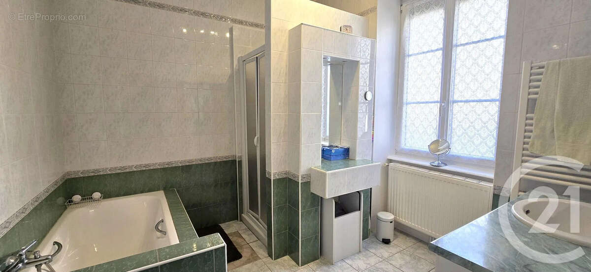 Maison à LE CREUSOT