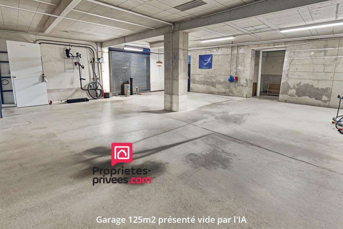 Maison à ROQUEBRUNE-SUR-ARGENS