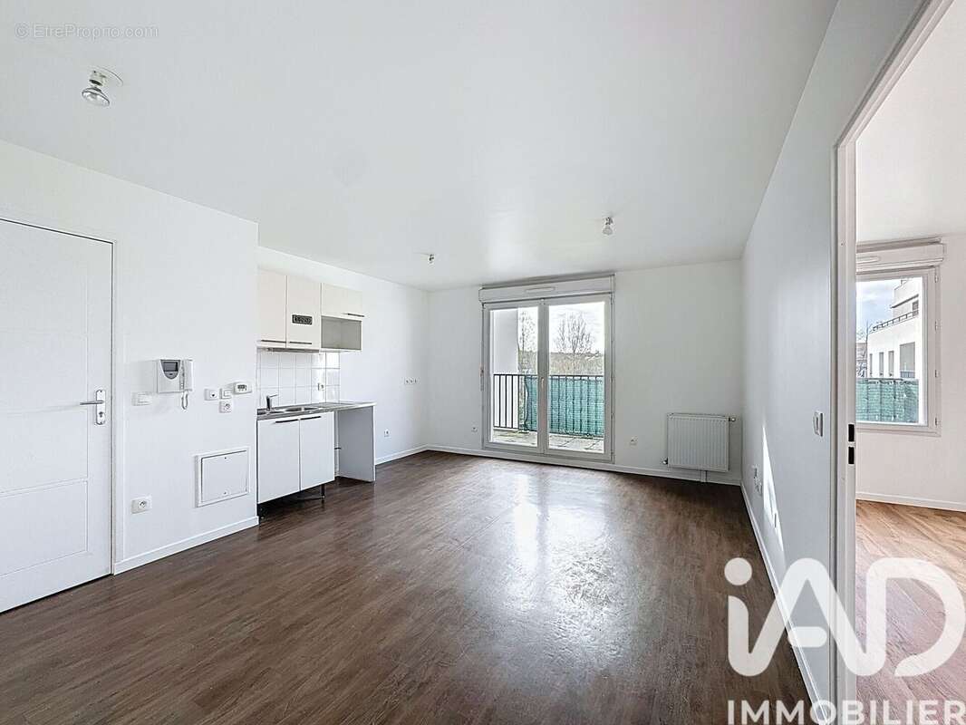 Photo 3 - Appartement à CORBEIL-ESSONNES