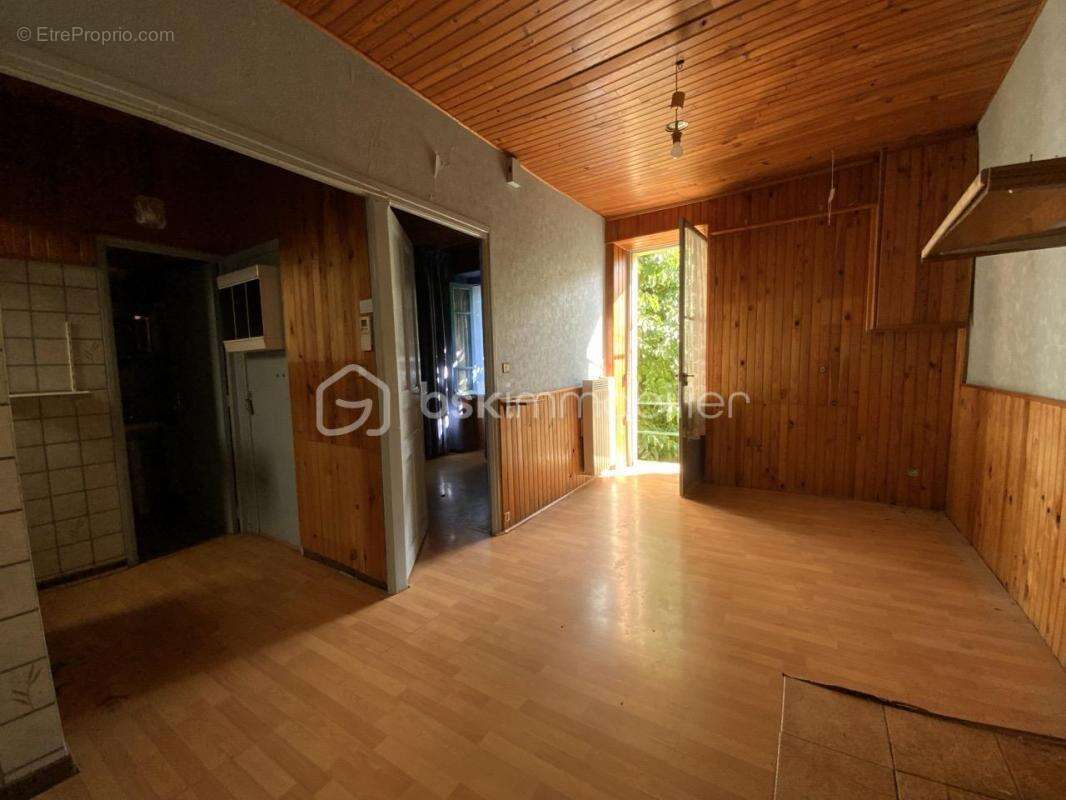 Maison à RIBAUTE-LES-TAVERNES