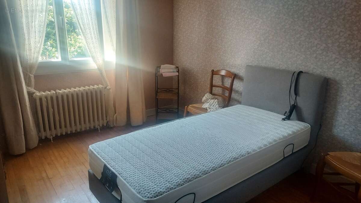 Maison à vendre 4 pièces LACHAPELLE AUZAC (46) - photo 5