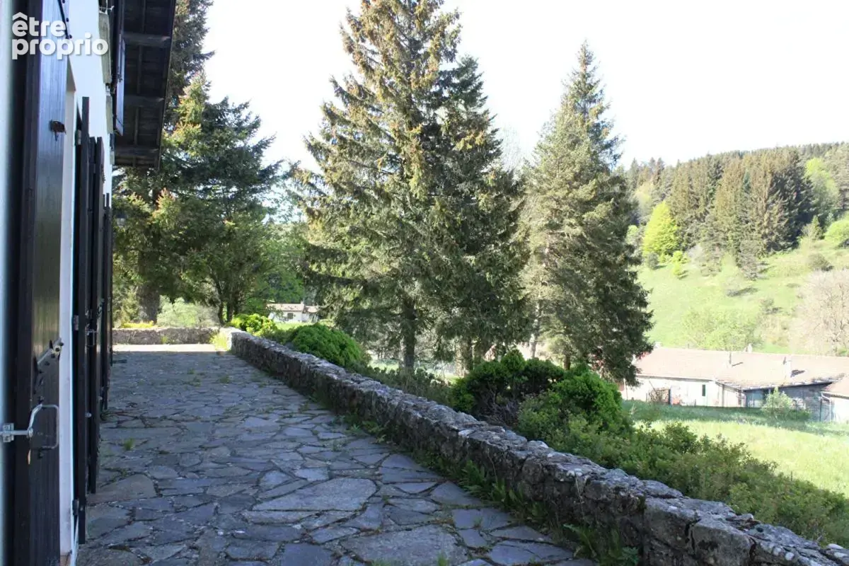 Exclusivité Maison avec deux habitations de 166 m2 sur une parcelle de 5400 m² - photo 17