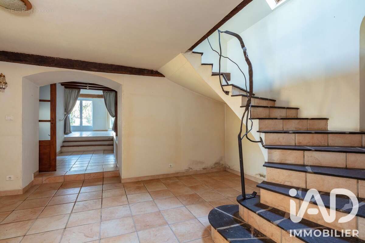 Maison 224 m² à Meillers  - photo 5