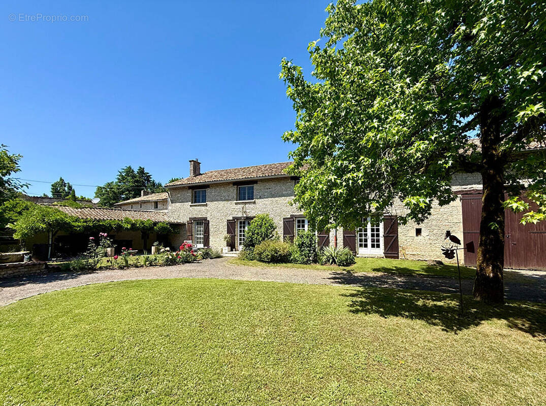 Maison à MELLERAN