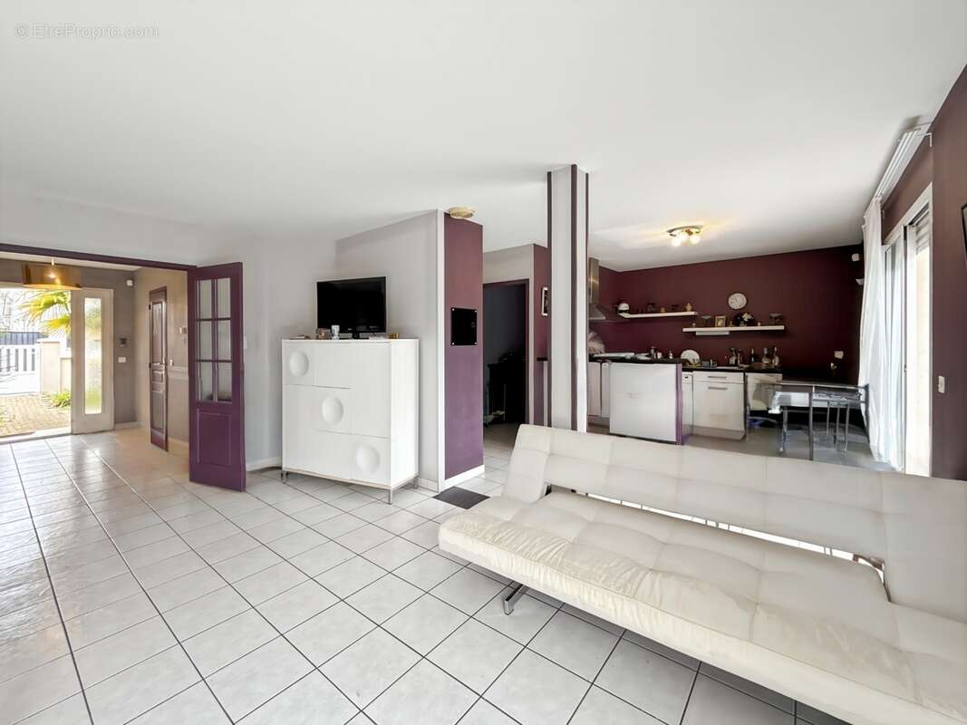 Dept de la Vienne (86) Maison de Plain pied à vendre 5 pièces CHATELLERAULT (86) - photo 6