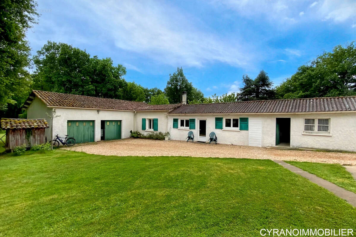 Maison à PRIGONRIEUX