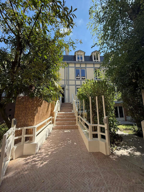 Appartement à SAINT-MANDE