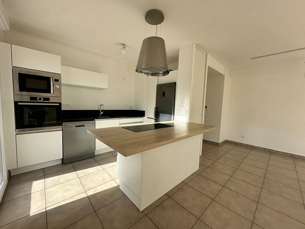 Appartement à VILLE-LA-GRAND