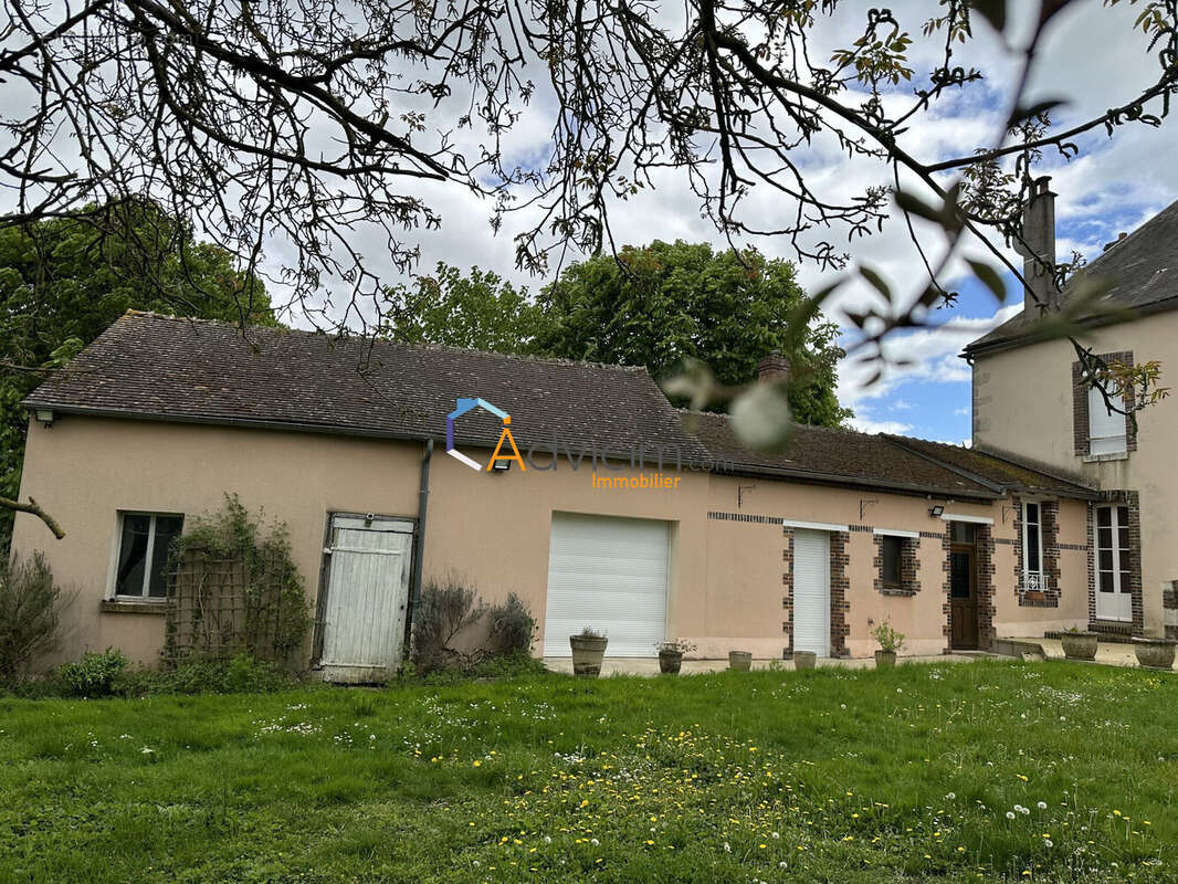 Maison à COURTENAY