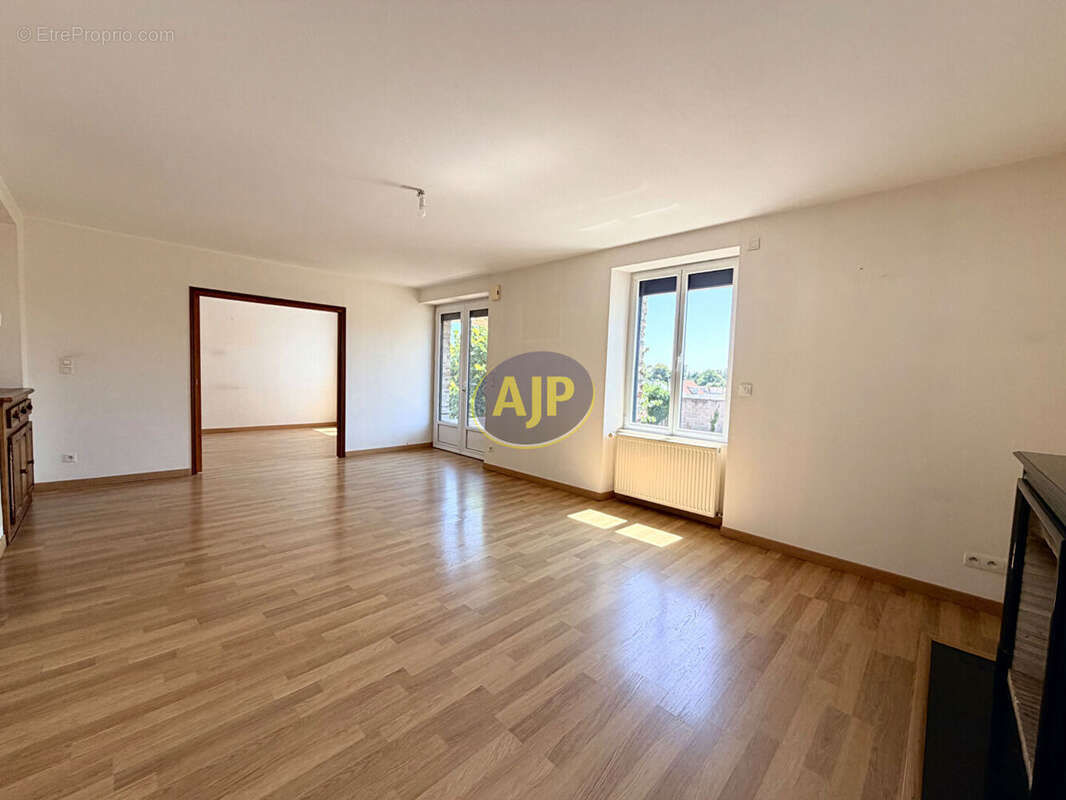 Maison Bourg 9 pièces 199m2, 1580 m² terrain - photo 4