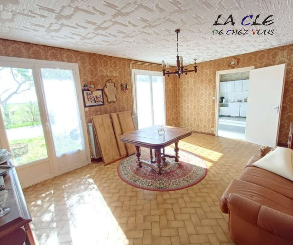 Maison à SAINT-POMPAIN