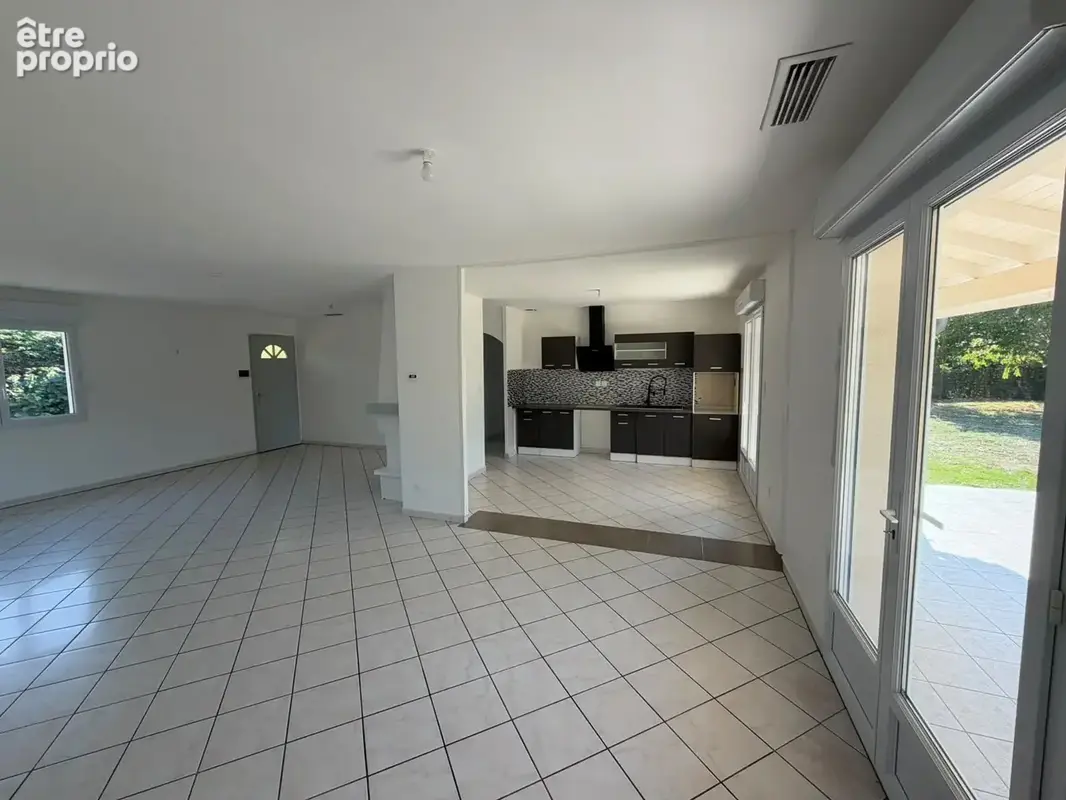 Maison 4 pièces 111 m² à vendre à Pommier-De-Beaurepaire (38260) - photo 4