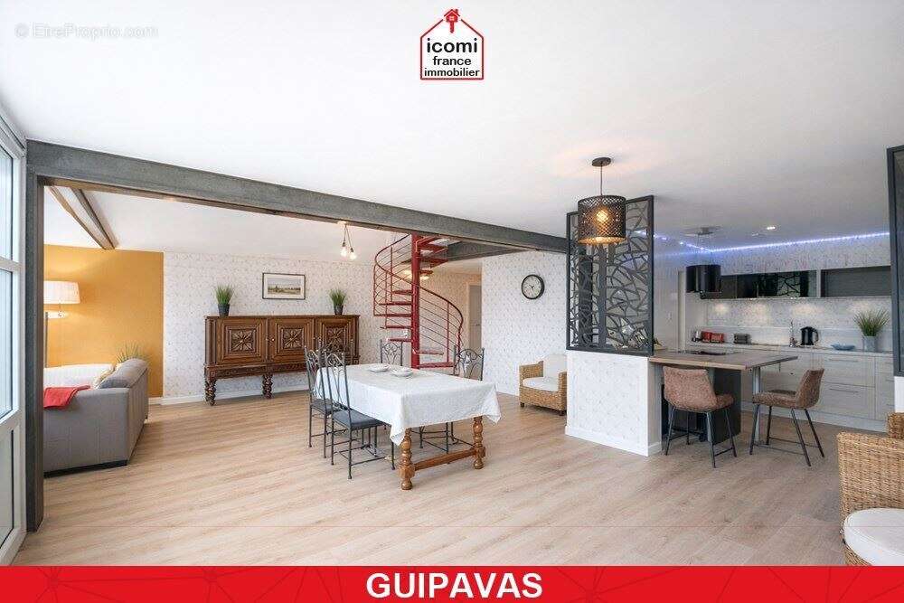 Maison à GUIPAVAS