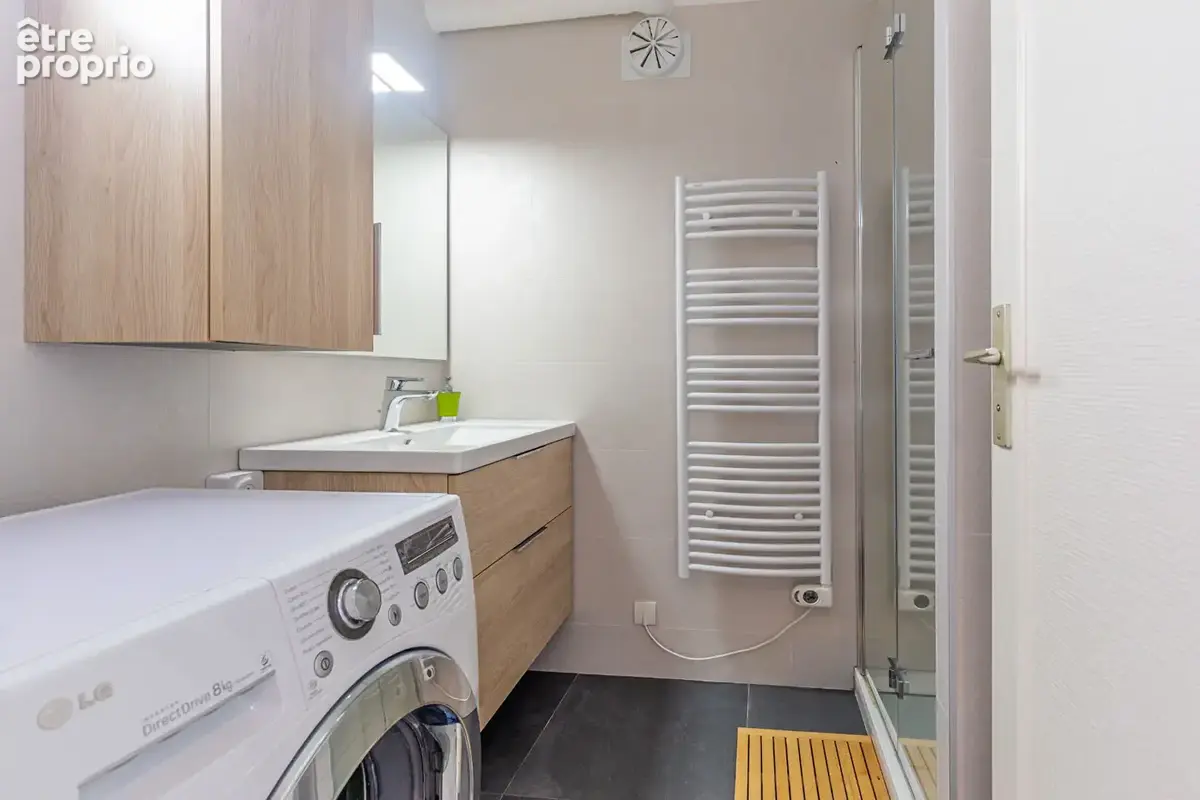 Agence immobiliere laforet - "genièvre" - annecy - appartement t3 de 55.16m² - balcon - grande cave 12m² - grenier 16m² - dpe c  - photo 11