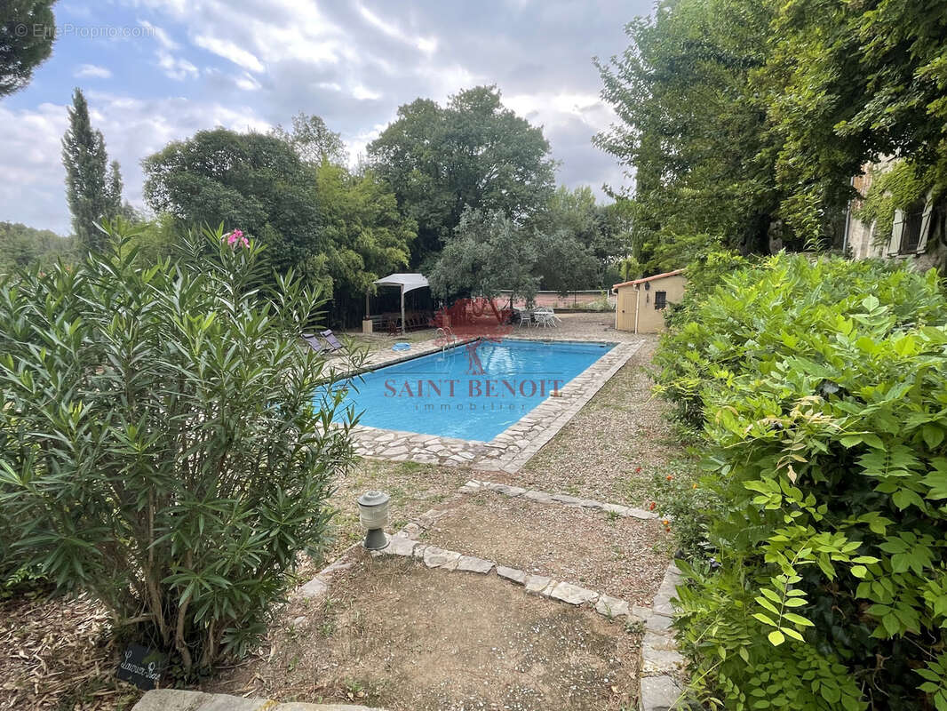 LE POUGET Propriété Agricole de 21143 m2 avec tennis et piscine et terrain de pétanque. - photo 13