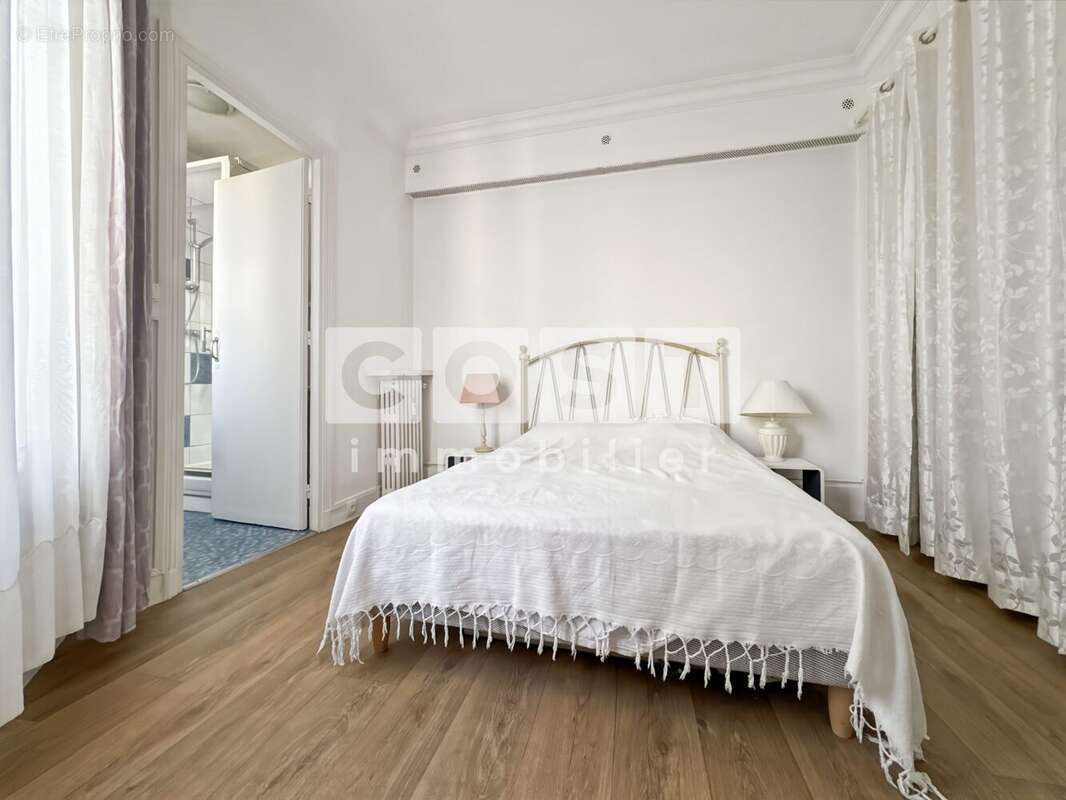Appartement à COLOMBES