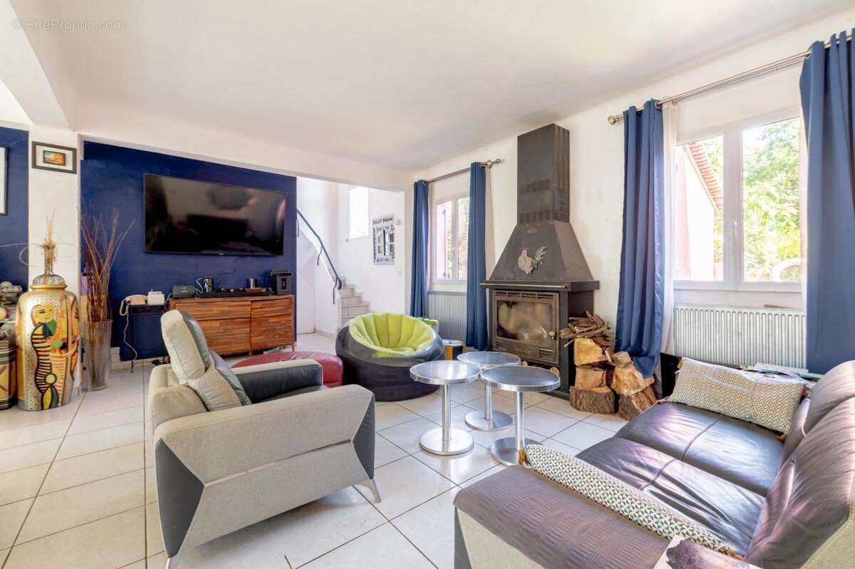 Maison à SOISY-SUR-SEINE