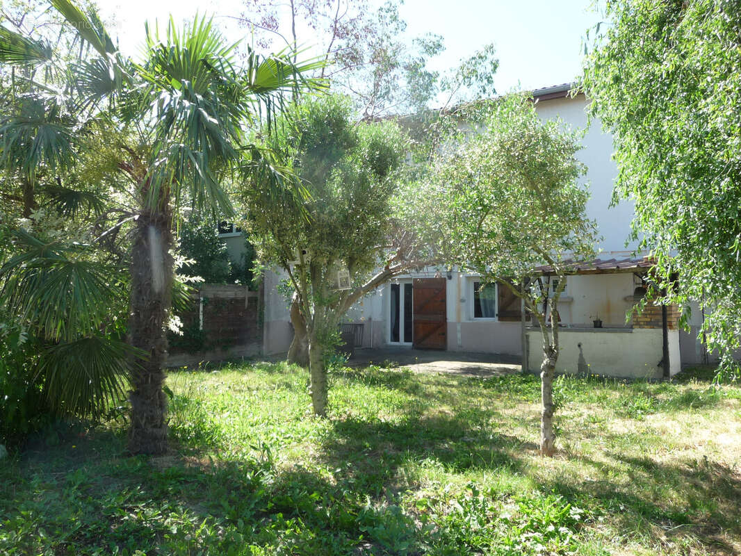 Maison à SAVIGNEUX
