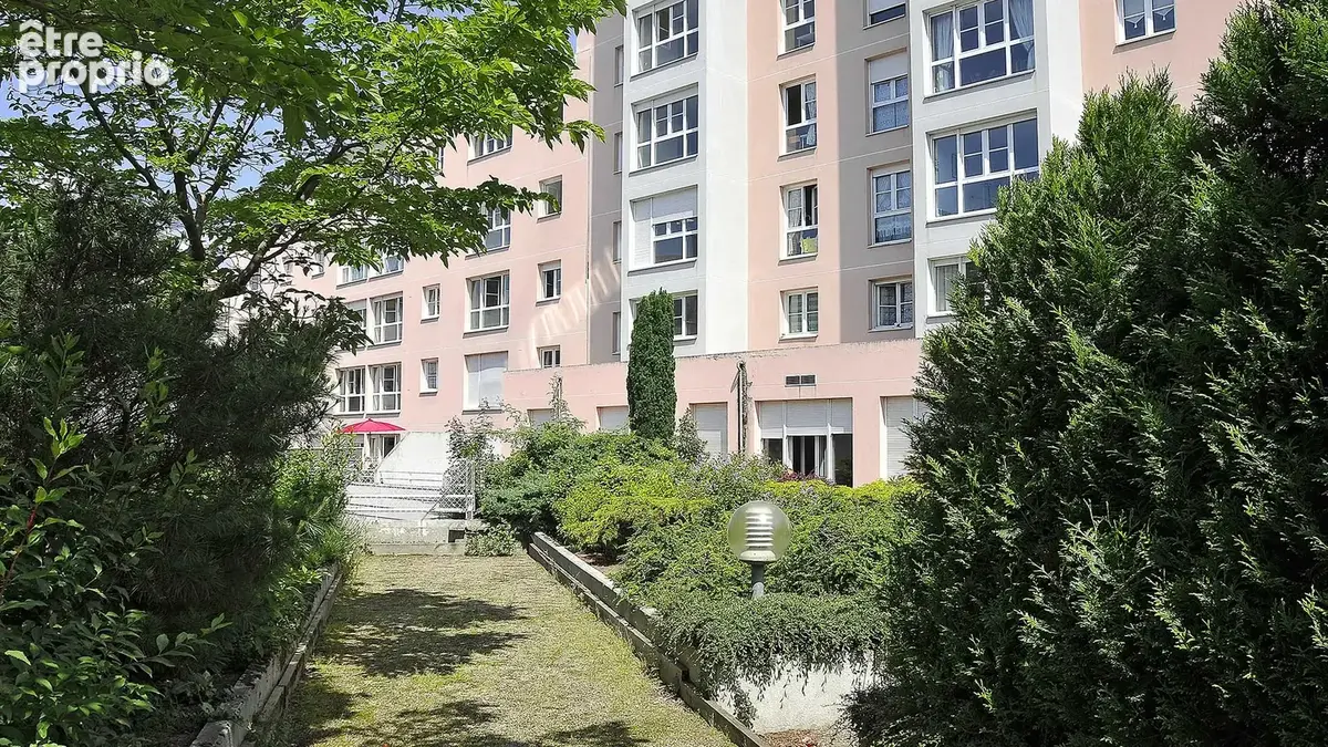 Appartement à SAINT-ETIENNE