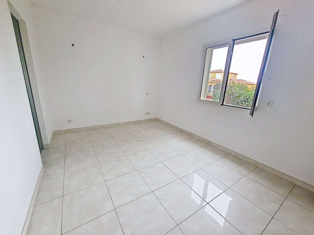 Maison à SAINT-GEORGES-D'ORQUES