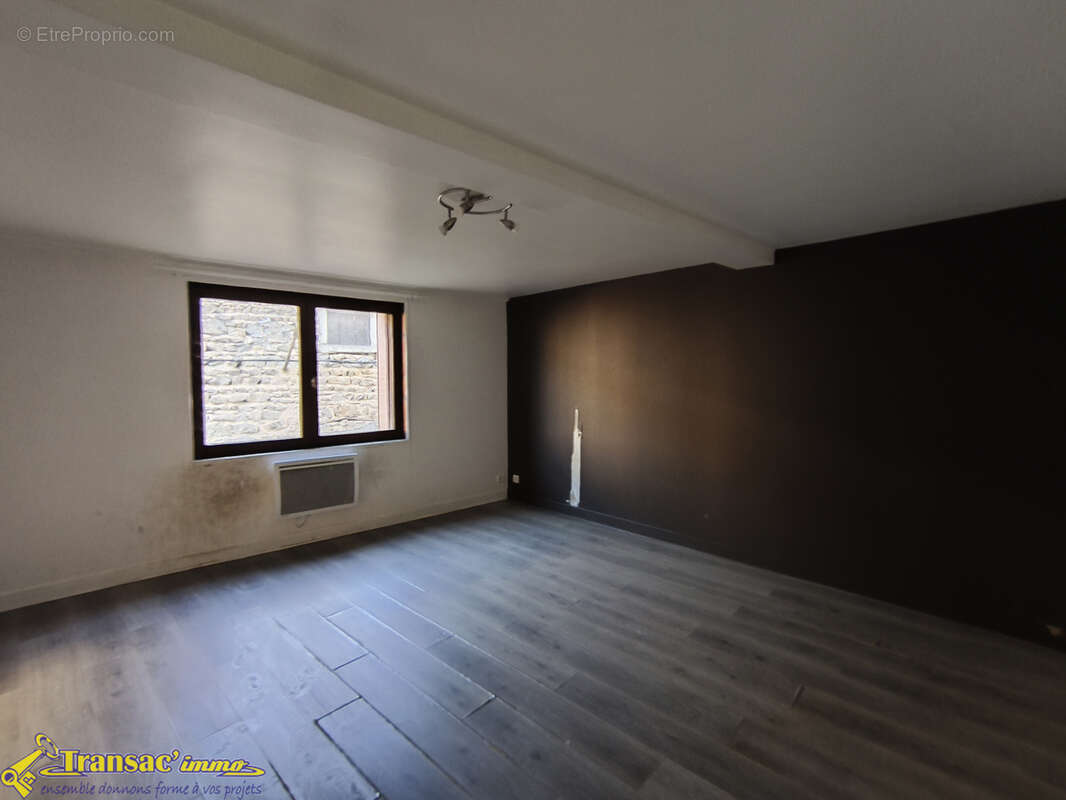 Appartement à THIERS