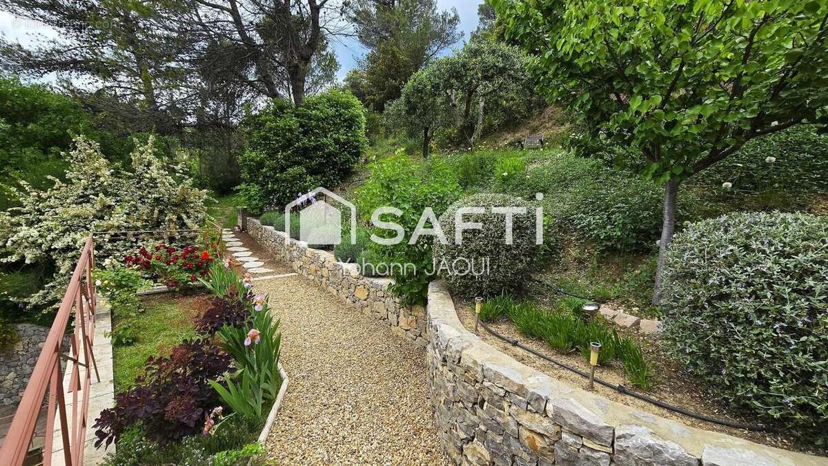 Photo 5 - Maison à COTIGNAC