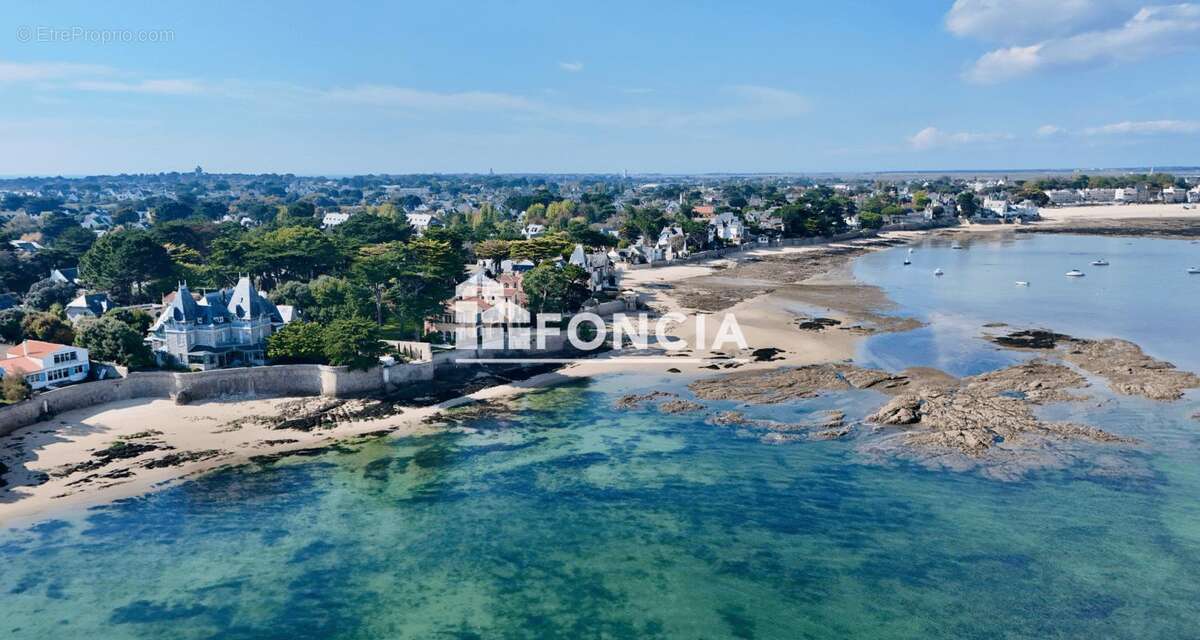 Terrain à LE POULIGUEN